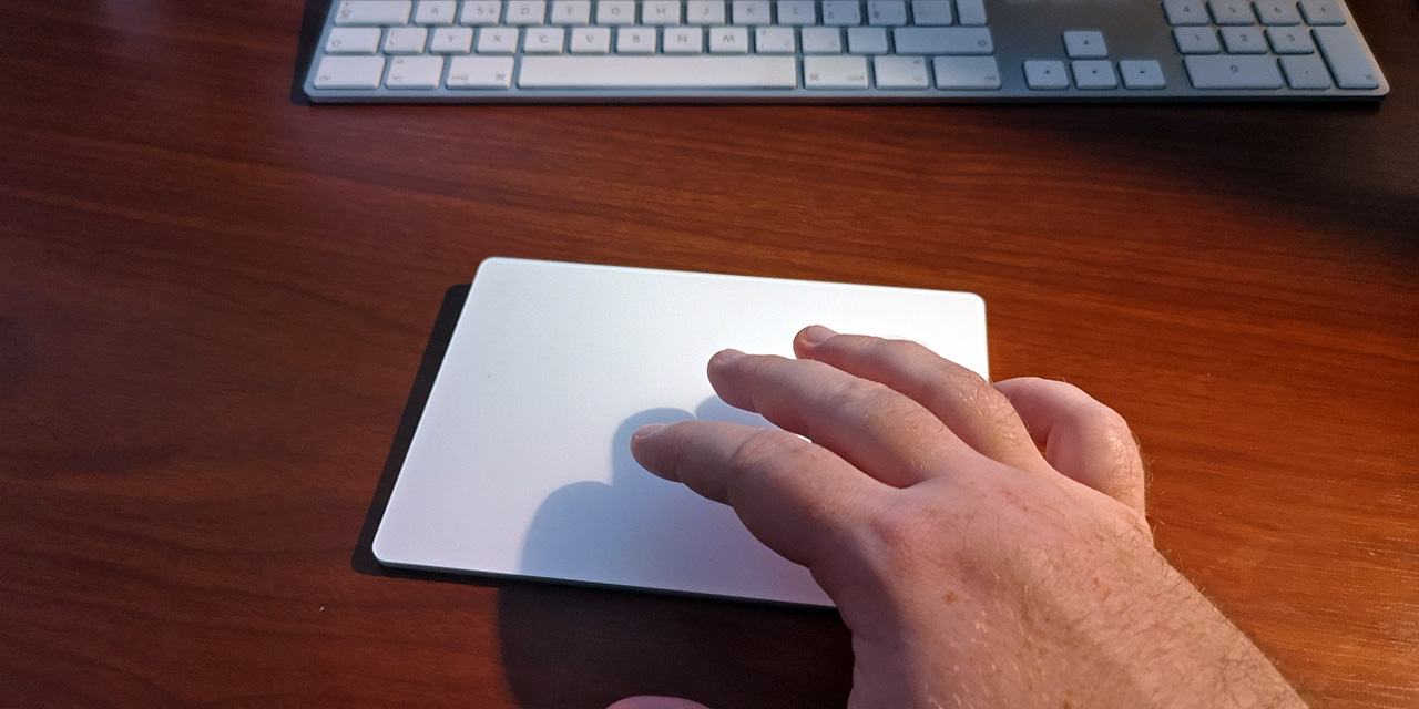 Recenze Apple Magic Trackpad 2. Nahradí beze zbytku myš? | Maxiorel.cz