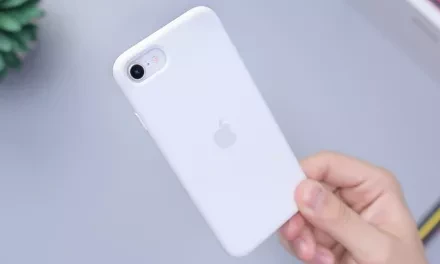 Vyplatí se koupit si nový iPhone SE 2020?