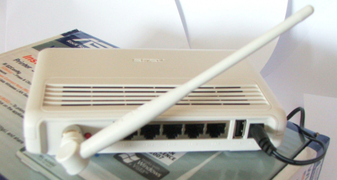 Asus WL-520GU – excelentní Wi-Fi router