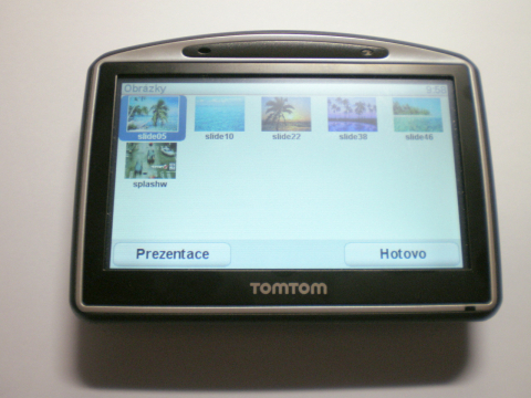 TomTom Go 630: GPS navigace pod stromeček