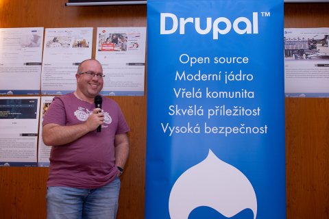 Jan Polzer povídá na DrupalCamp CS 2019